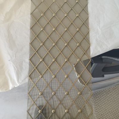 0.6m-2.4m πλάτος διακοσμητικά πλέγματα συρμάτων για την πόρτα του ντουλάπι
