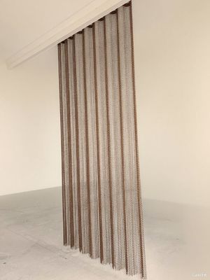 Κεραμίδες αλυσίδας από αλουμίνιο με προσαρμοσμένο μέγεθος και ανθεκτικές ράγες και άλλα εξαρτήματα