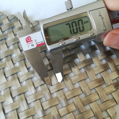 αρχιτεκτονικές προσόψεις διαχωριστικά αντηλιακά πλέγμα από γαλβανισμένο χάλυβα και εσωτερικές διακοσμητικές εφαρμογές